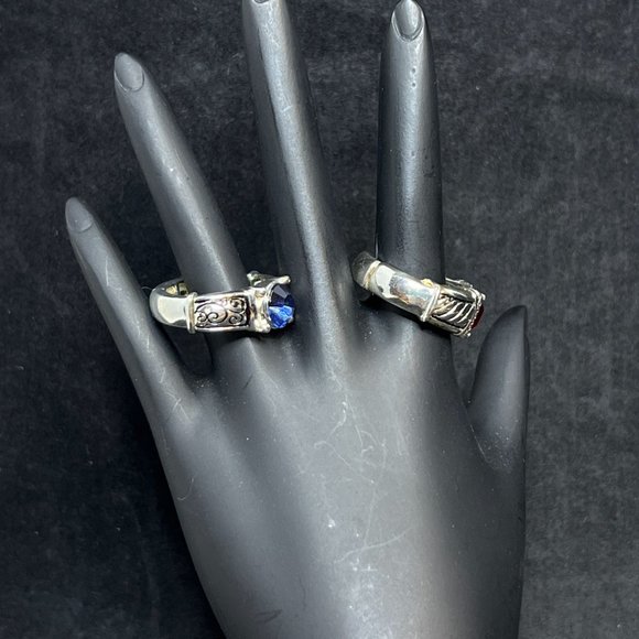 Pair of Silver Tone Stretch Rings Red And Blue Sz 8 (R310) - Picture 2 of 6